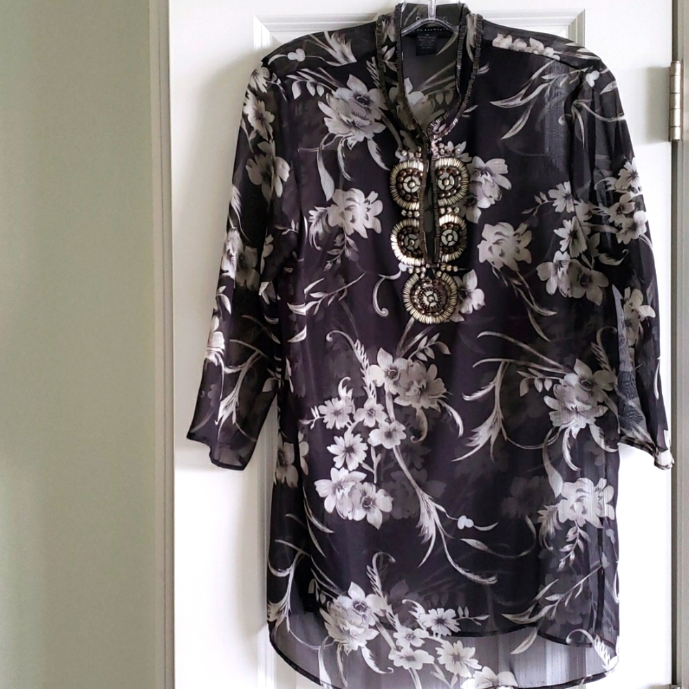 Ladies blouse. Size M by Grace Elements. Black floral print with embellishments